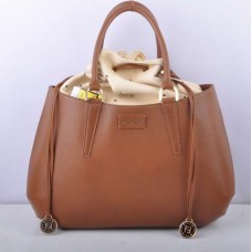 Sac Fendi B Fab Earth en cuir de daim jaune terre, grand modèle à poignée supérieure