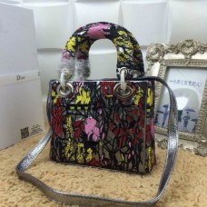 Sac à main Dior Lady imitation peau de serpent très tendance