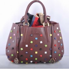 Sac Fendi B Fab en cuir café orné de bijoux multicolores, grand modèle à poignée supérieure