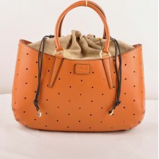 Sac Fendi B Fab Orange Ferrari en cuir perforé, grand modèle, avec poignée supérieure