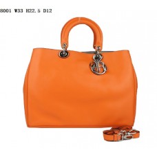 Sac Dior Diorissimo Jumbo en cuir nappa orange (fermoirs argentés) 8002