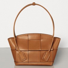 Bottega Veneta Sac Arco 33 Intrecciato En Cuir De Veau Bois