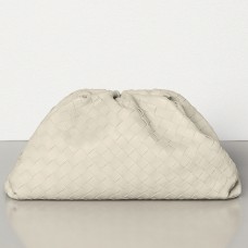 Bottega Veneta Pochette The Pouch En Cuir Plâtre Intrecciato