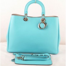 Sac Dior Diorissimo Jumbo en cuir bleu clair original (fermoir doré) 602