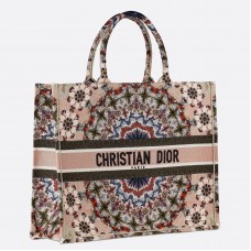 Sac cabas Dior Book brodé KaleiDiorscopic