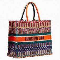 Sac cabas Dior Book Tote en toile brodée multicolore