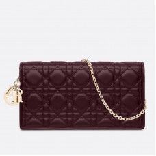 Pochette Lady Dior avec chaîne en agneau bordeaux