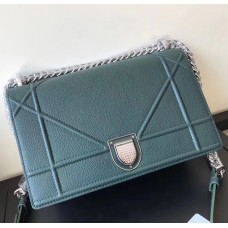 Sac à rabat Dior Diorama en cuir de veau grainé vert