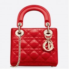 Sac Lady Dior Mini Chain en cuir verni cerise