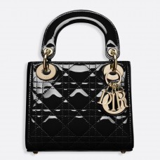 Sac Lady Dior Mini noir verni avec chaîne Sac Lady Dior Mini noir verni avec chaîne