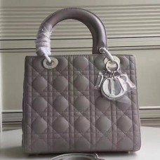Sac Lady Dior moyen en agneau gris