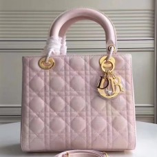 Sac Lady Dior moyen en cuir verni rose