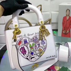 Sac Lady Dior moyen en imprimé cœur Niki de Saint Phalle