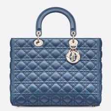 Sac Lady Dior grand format en cuir d'agneau Cannage bleu denim