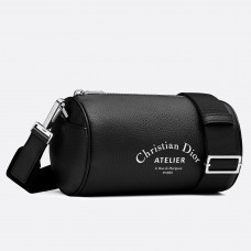 Pochette à roulettes Dior en cuir de veau grainé noir
