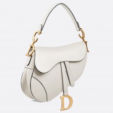 Sac Saddle Dior en cuir de veau grainé blanc
