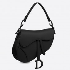 Sac Saddle Dior en cuir noir ultra mat