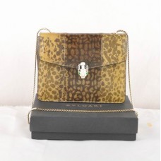 Sac bandoulière Bvlgari Serpenti en cuir veiné abricot 605